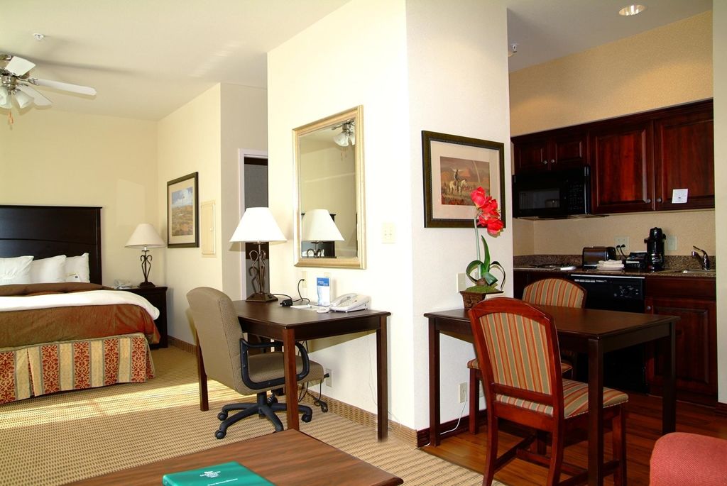 Homewood Suites Вічита-Фолс Номер фото